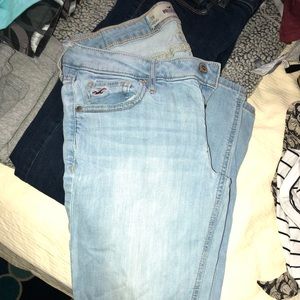 size 7 hollister light jeans!!